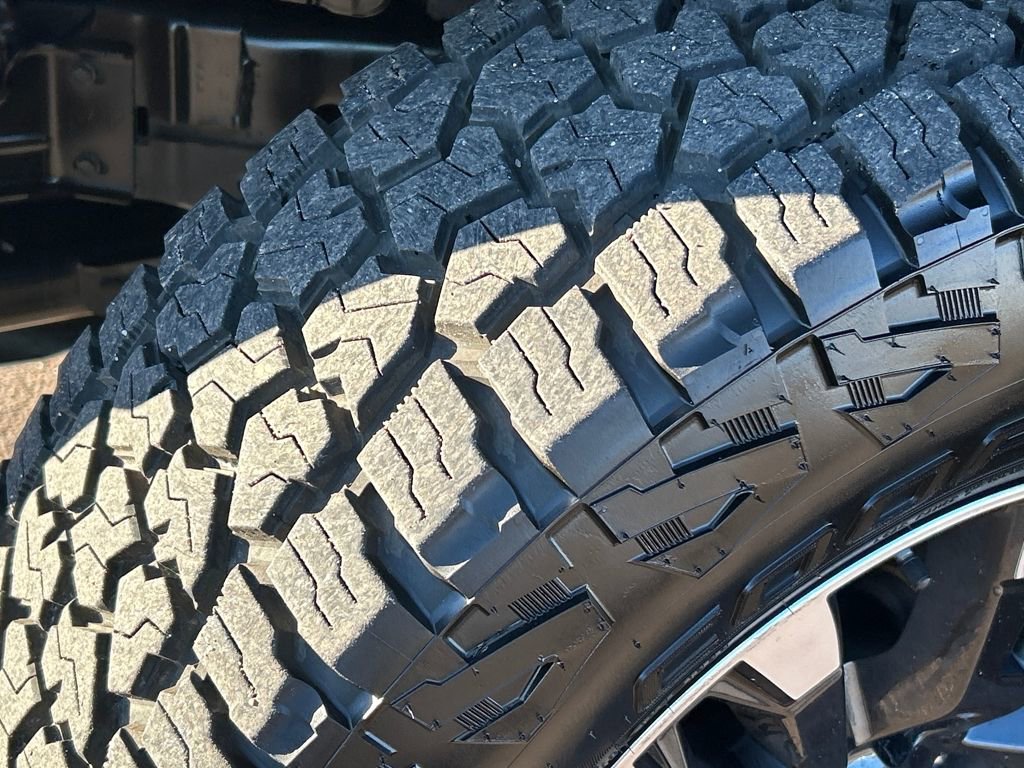 Used 2020 Nissan Titan PRO-4X w/ Pro-4x Convenience Package image 32