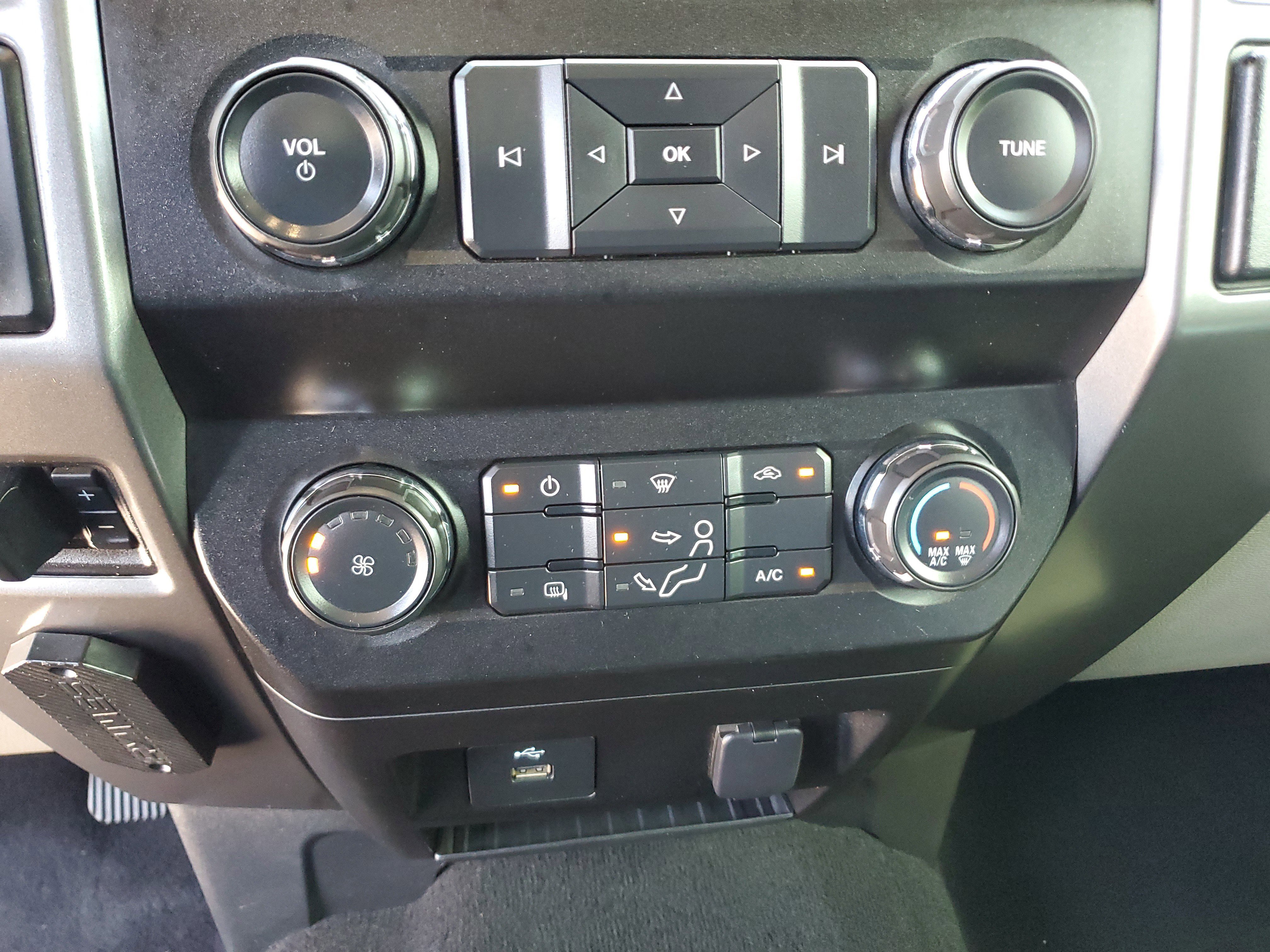 Used 2019 Ford F250 XLT w/ FX4 Off-Road Package AWD/4WD image 30
