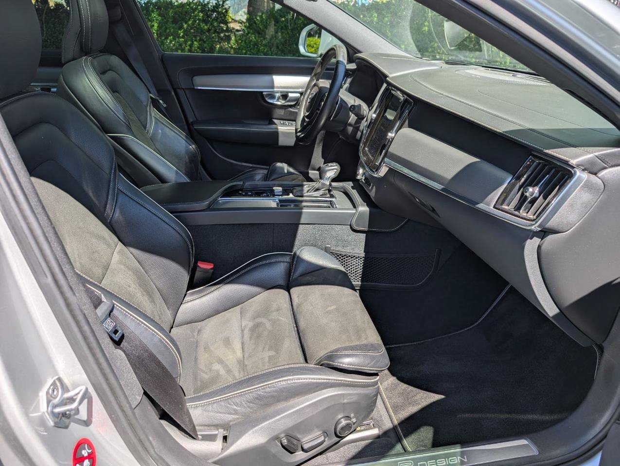 Used 2019 Volvo V90 T6 R-Design w/ Advanced Package AWD/4WD image 17