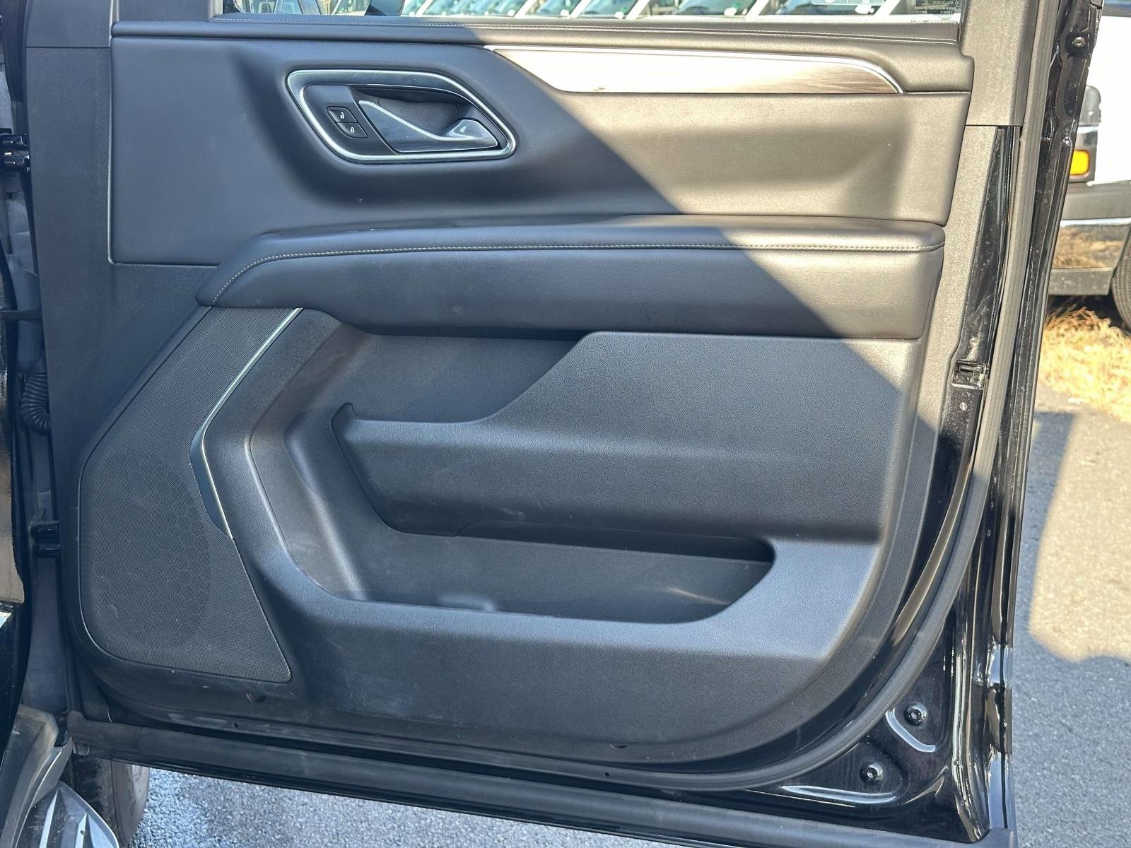 Used 2021 Chevrolet Suburban LS w/ Driver Alert Package image 27