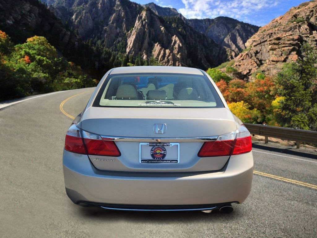 Used 2013 Honda Accord LX image 4