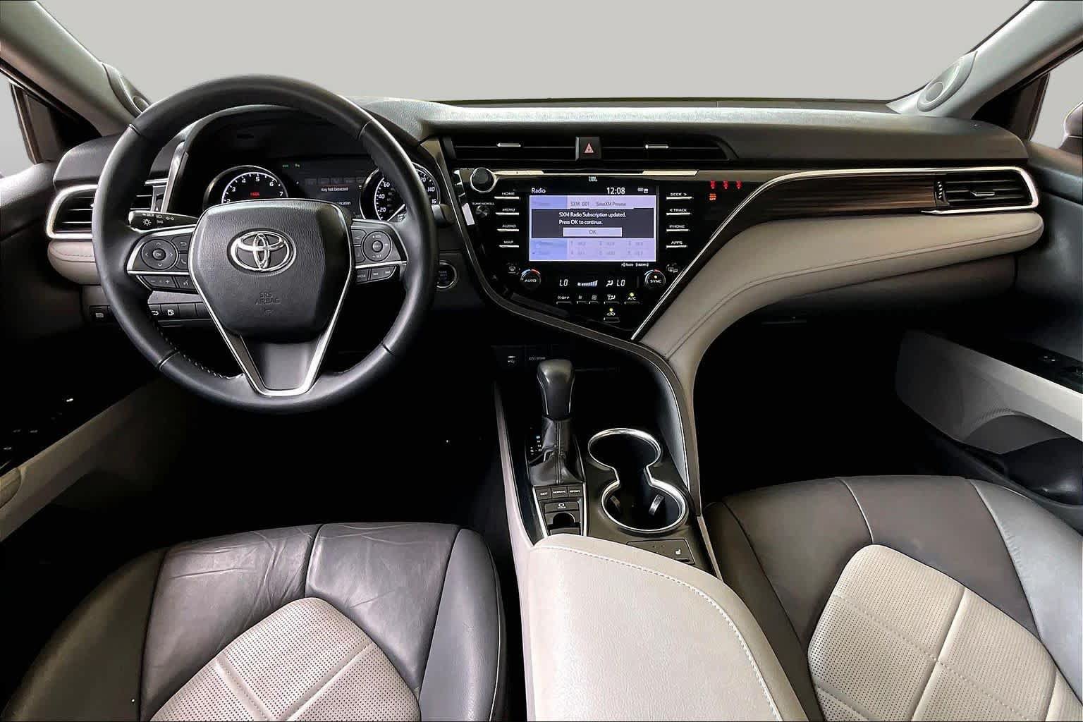 Used 2018 Toyota Camry XLE w/ Driver Assist Package FWD image 14
