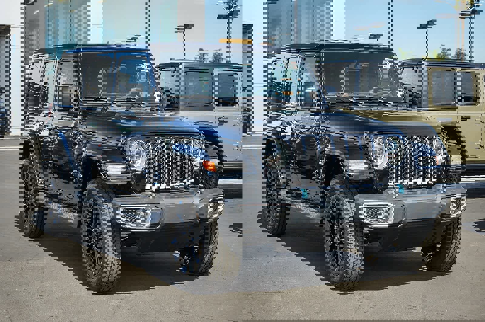 Used 2023 Jeep Wrangler Sahara image 3