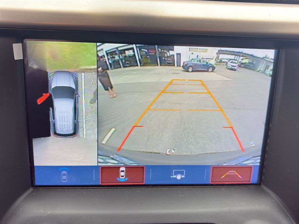 Used 2018 GMC Acadia Denali w/ Technology Package image 21