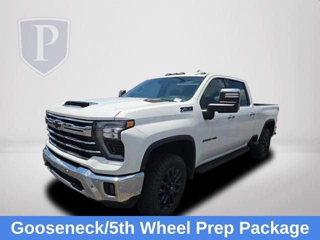 Used 2025 Chevrolet Silverado 2500 LTZ w/ LTZ Premium Package AWD/4WD image 11