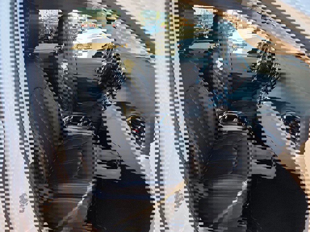 Used 2024 Chrysler Pacifica Touring-L image 26