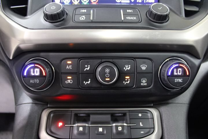 Used 2021 GMC Acadia Denali w/ Denali Technology Package AWD/4WD image 37