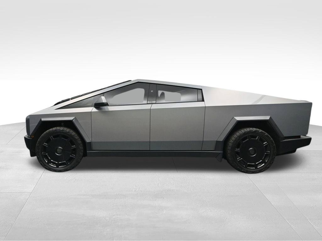 Used 2025 Tesla Cybertruck AWD Crew Cab image 2