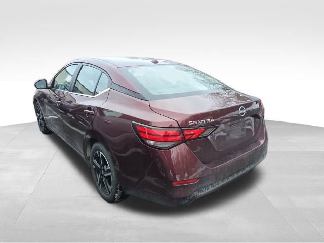 Used 2024 Nissan Sentra SV image 3