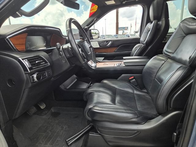 Used 2019 Lincoln Navigator Reserve w/ Cargo Package AWD/4WD image 5