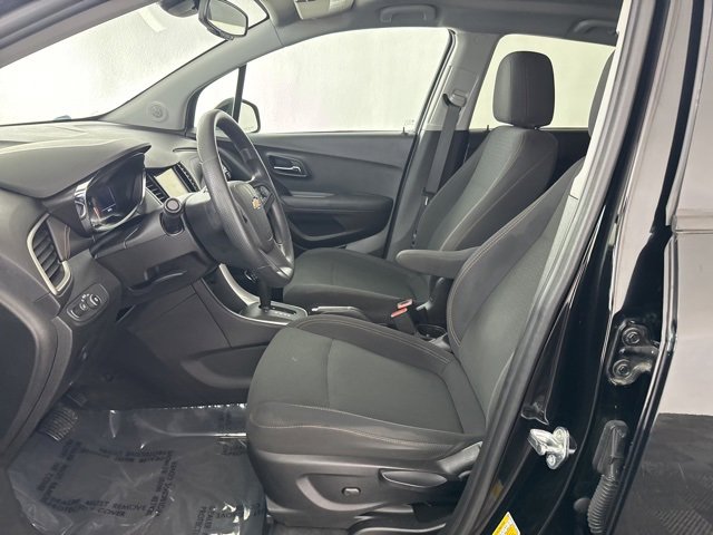 Used 2019 Chevrolet Trax LS w/ Tint and Cruise Package image 21