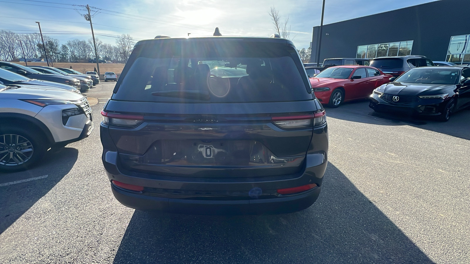 Used 2024 Jeep Grand Cherokee Altitude image 9