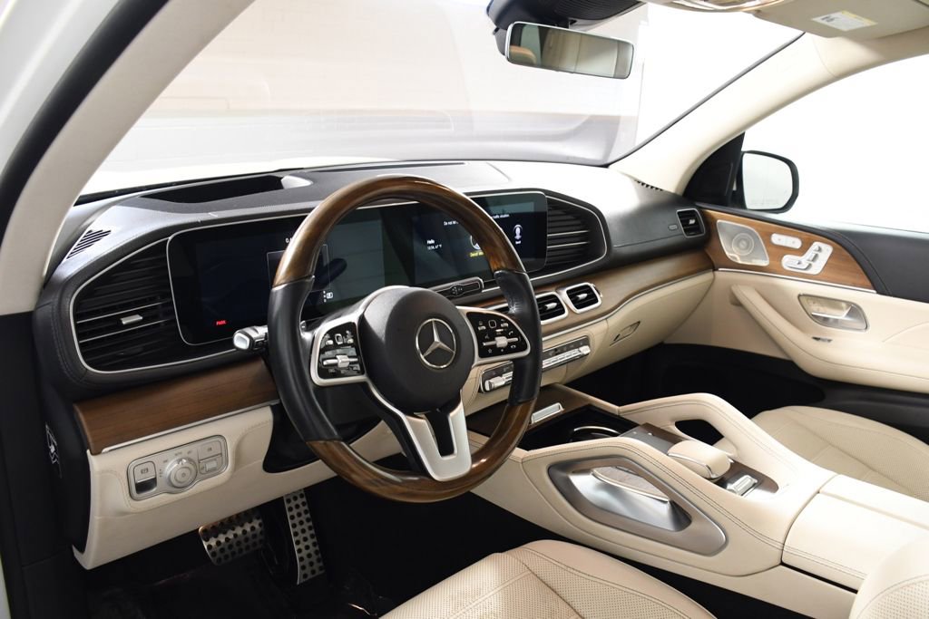 Used 2021 Mercedes-Benz GLS 580 4MATIC image 12