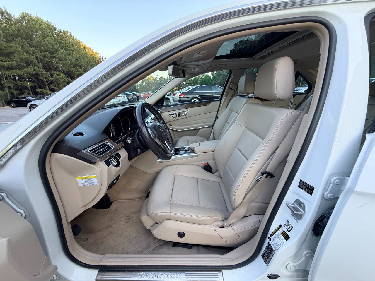 Used 2014 Mercedes-Benz E 350 Sedan image 9