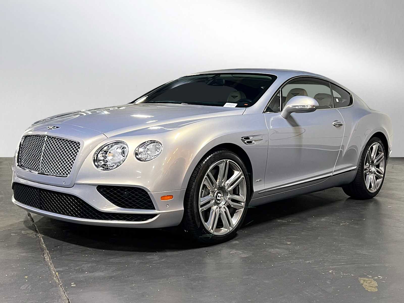 Used 2017 Bentley Continental GT image 7