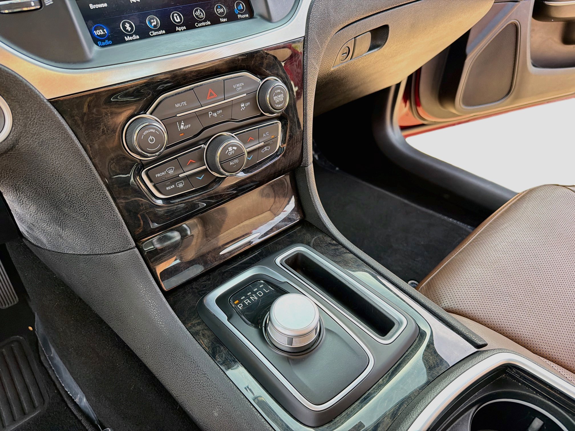 Used 2019 Chrysler 300 Limited w/ Safetytec Plus Group RWD image 14