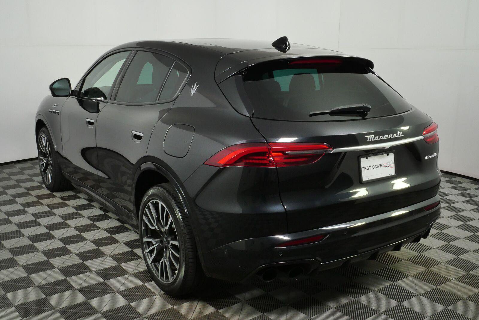 Used 2023 Maserati Grecale GT AWD/4WD image 27