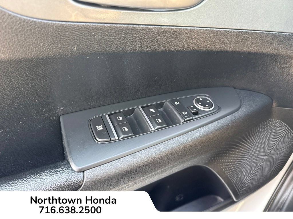 Used 2019 Kia Forte LXS FWD image 15