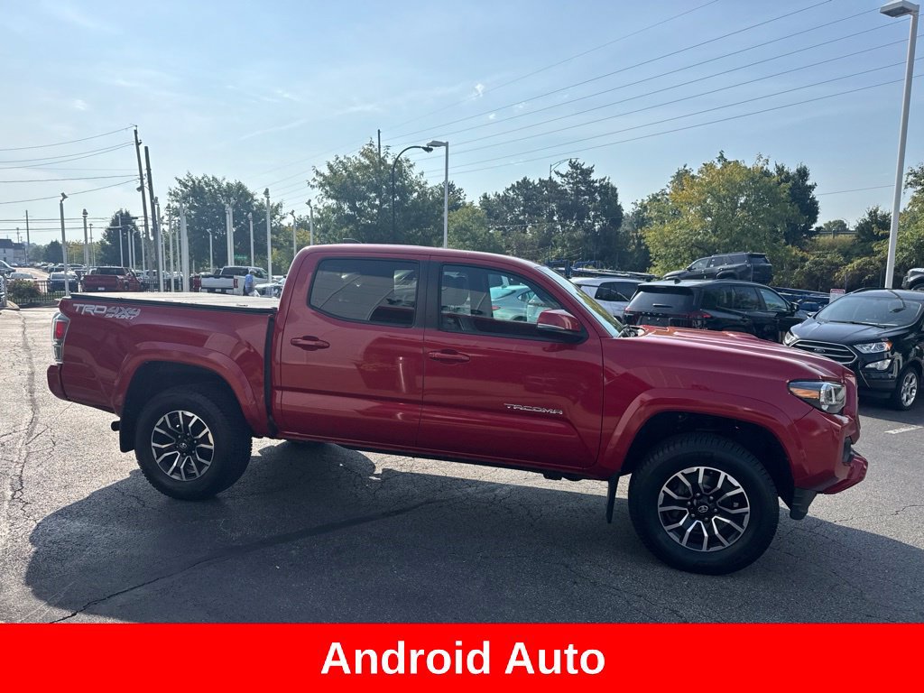 Used 2020 Toyota Tacoma TRD Sport w/ TRD Premium Sport Package AWD/4WD image 9
