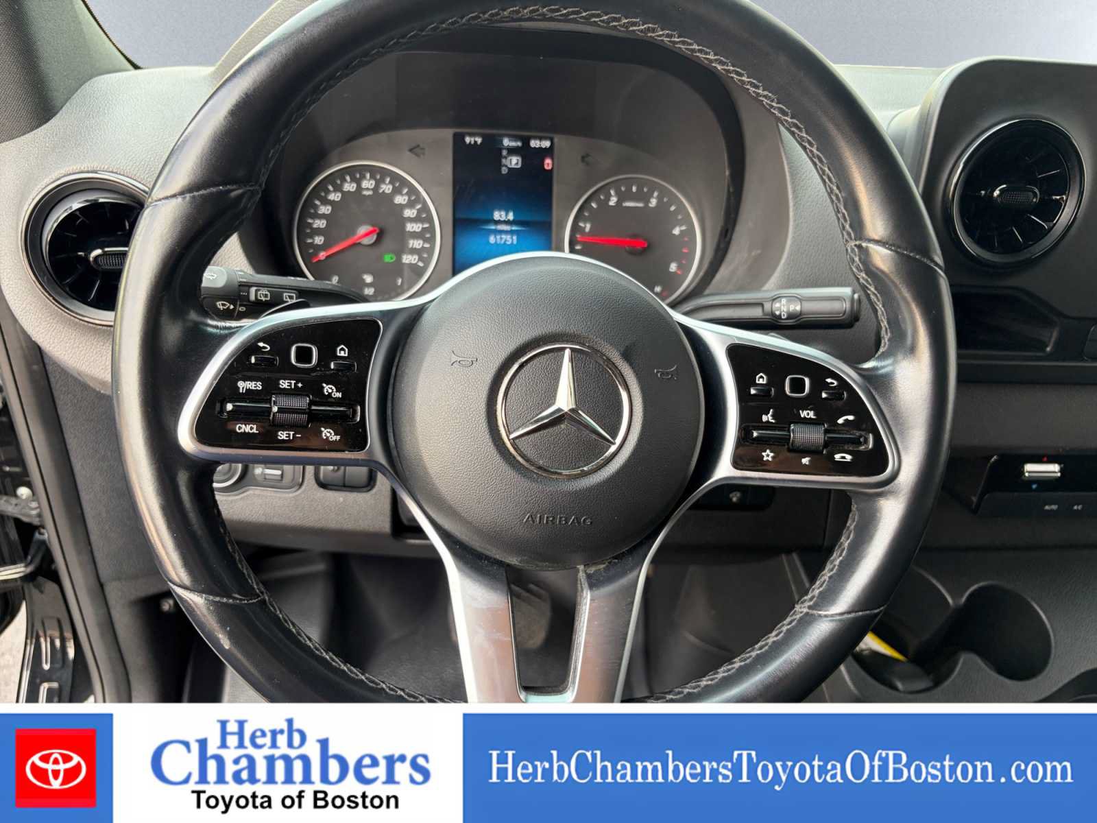 Used 2022 Mercedes-Benz Sprinter 2500 image 19