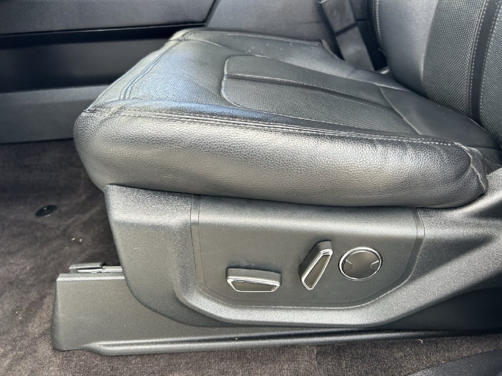Used 2020 Ford Expedition Max Limited RWD image 23