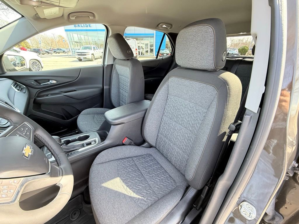 Used 2023 Chevrolet Equinox LT AWD/4WD image 21