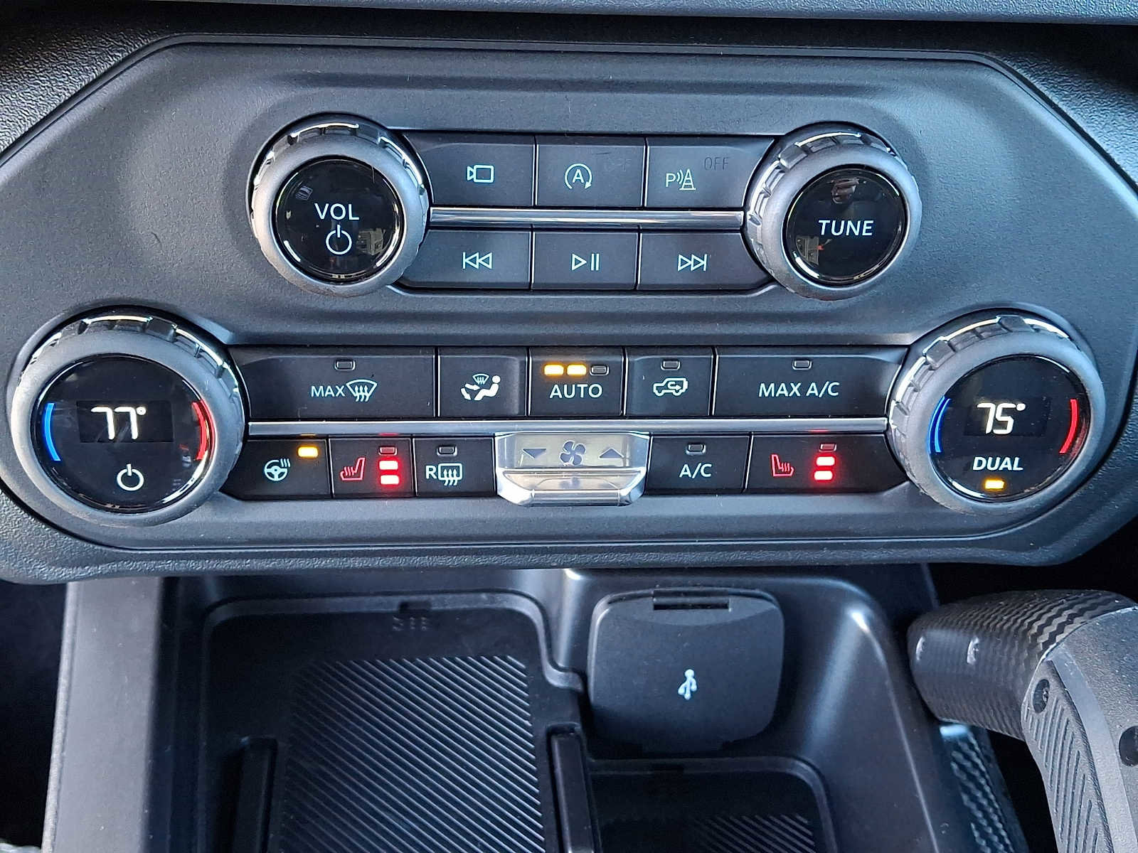 New 2026 Ford Bronco Raptor w/ Interior Carbon Fiber Pack image 16