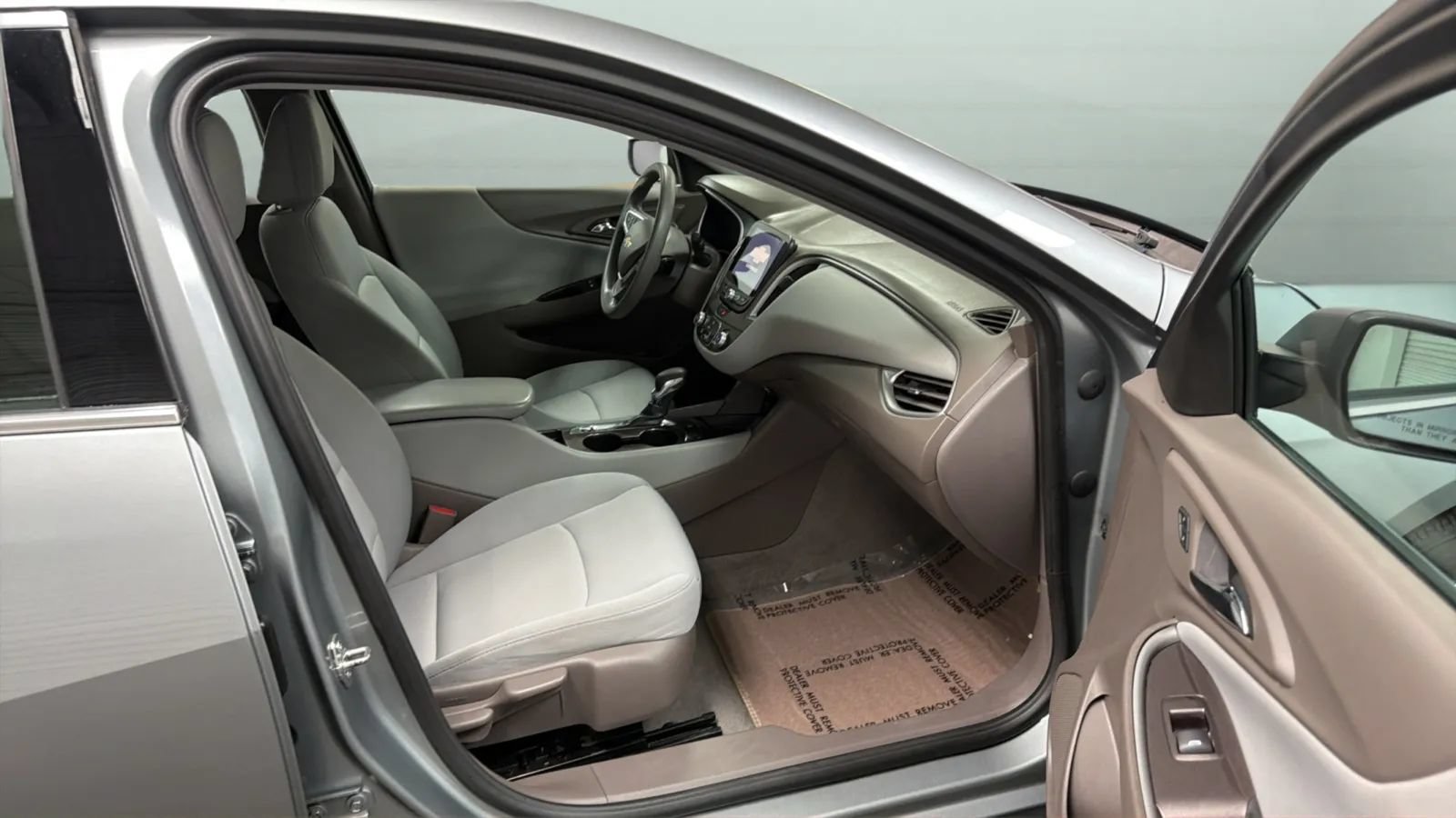 Used 2023 Chevrolet Malibu LS FWD image 22
