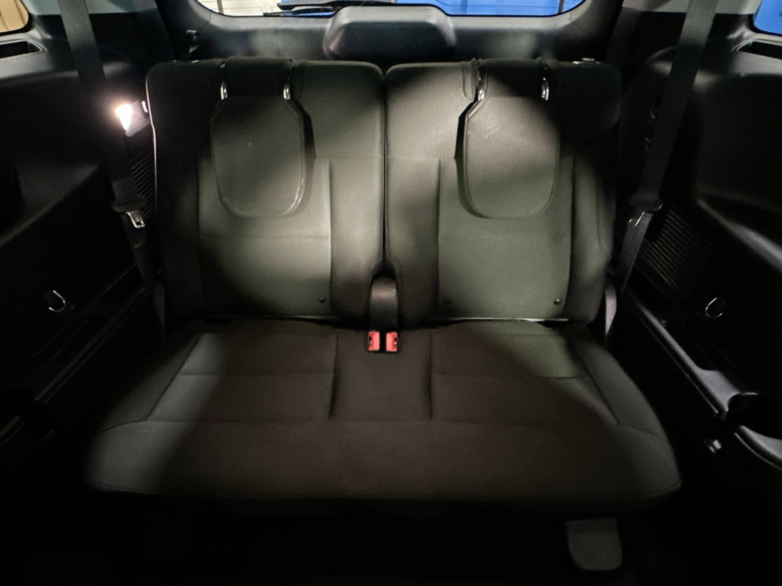 Used 2022 Ford Explorer XLT image 30