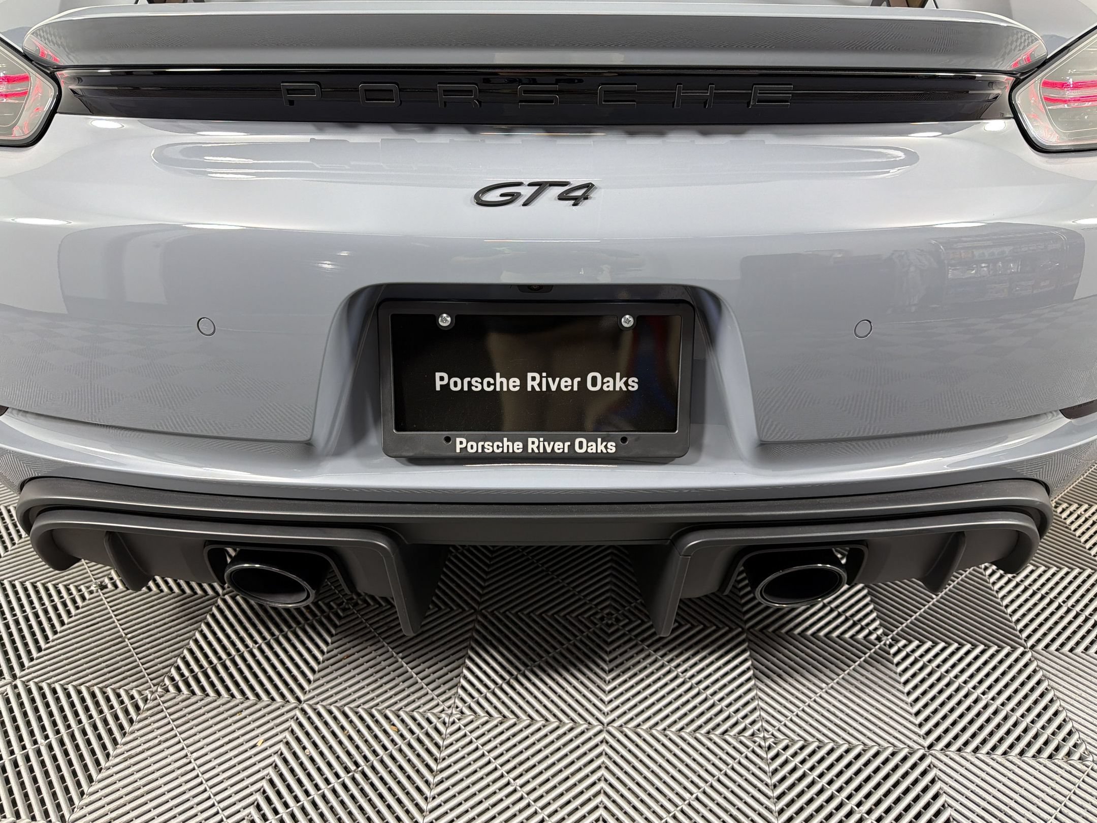 Certified 2023 Porsche 718 Cayman GT4 RWD image 34