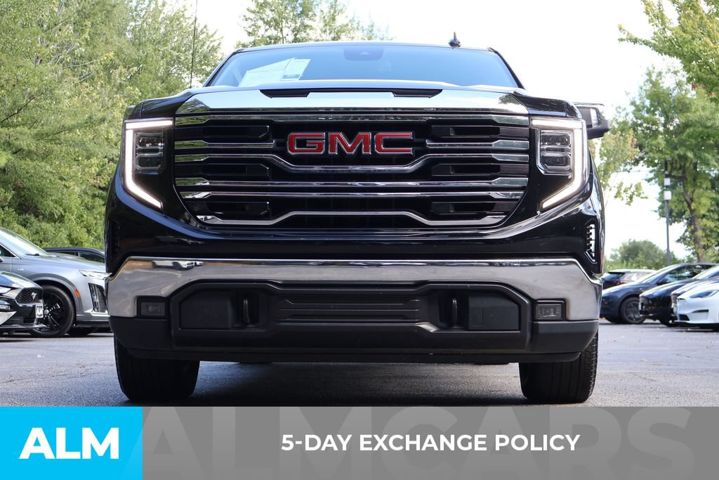 Used 2025 GMC Sierra 1500 SLT RWD image 3