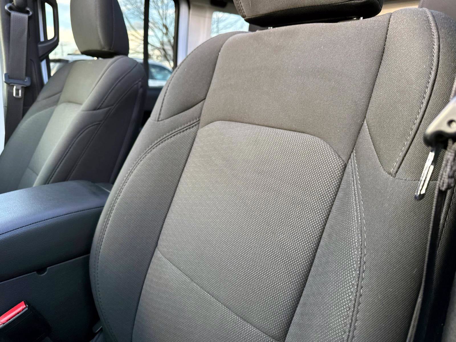 Used 2023 Jeep Wrangler Unlimited w/ Sun & Screen Package image 12