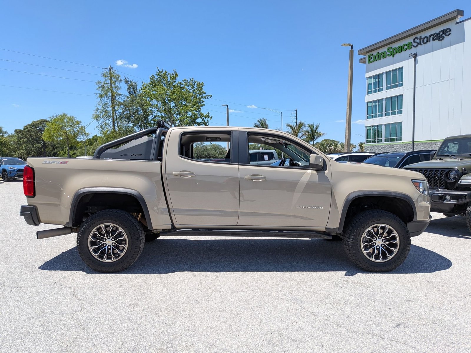 Used 2021 Chevrolet Colorado ZR2 AWD/4WD image 8