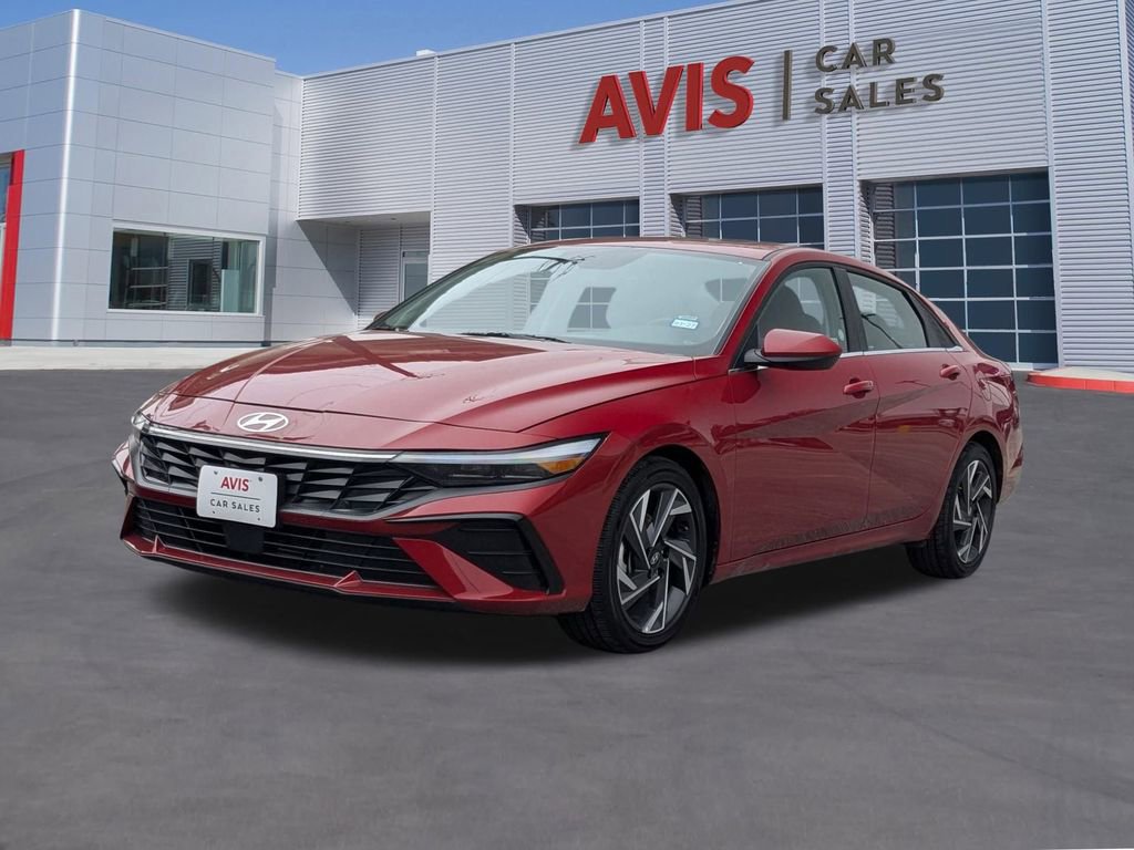 Used 2025 Hyundai Elantra SEL image 1