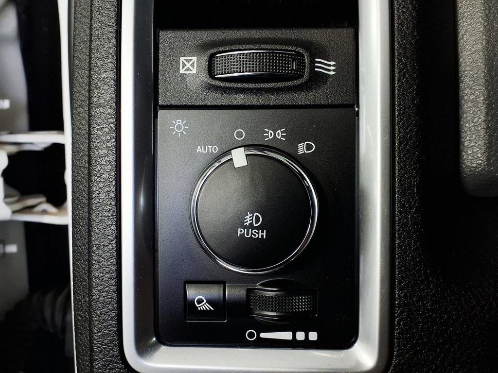 Used 2019 RAM 1500 Lone Star RWD image 24