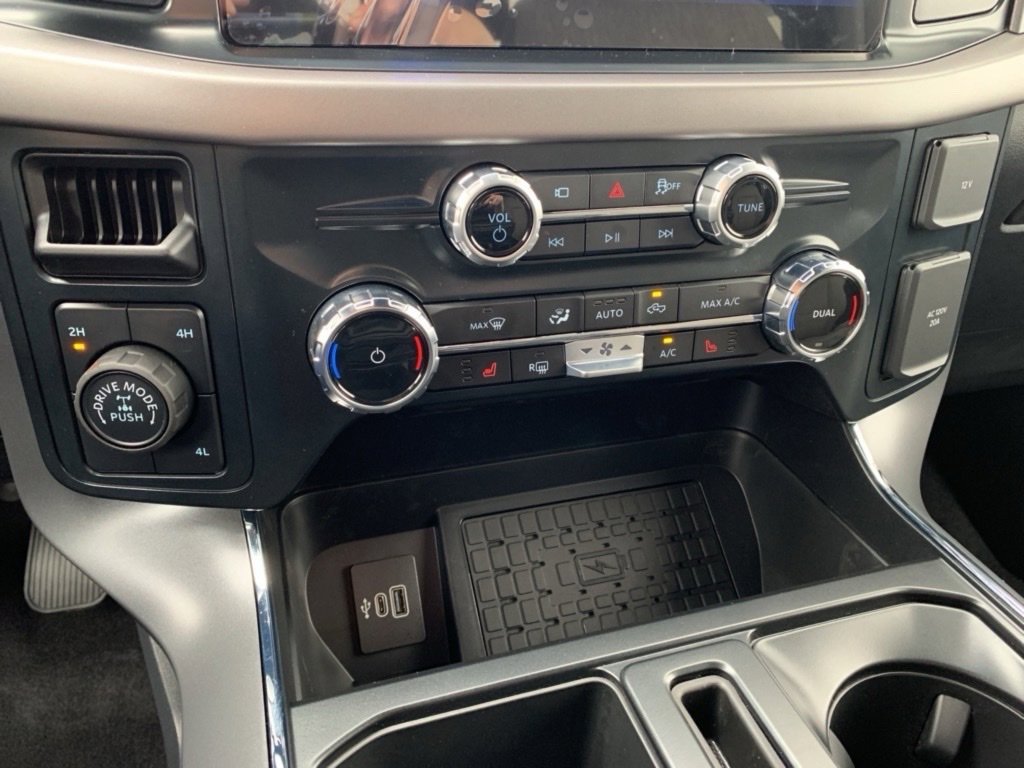 New 2025 Ford F150 XLT w/ Equipment Group 302A MID image 35