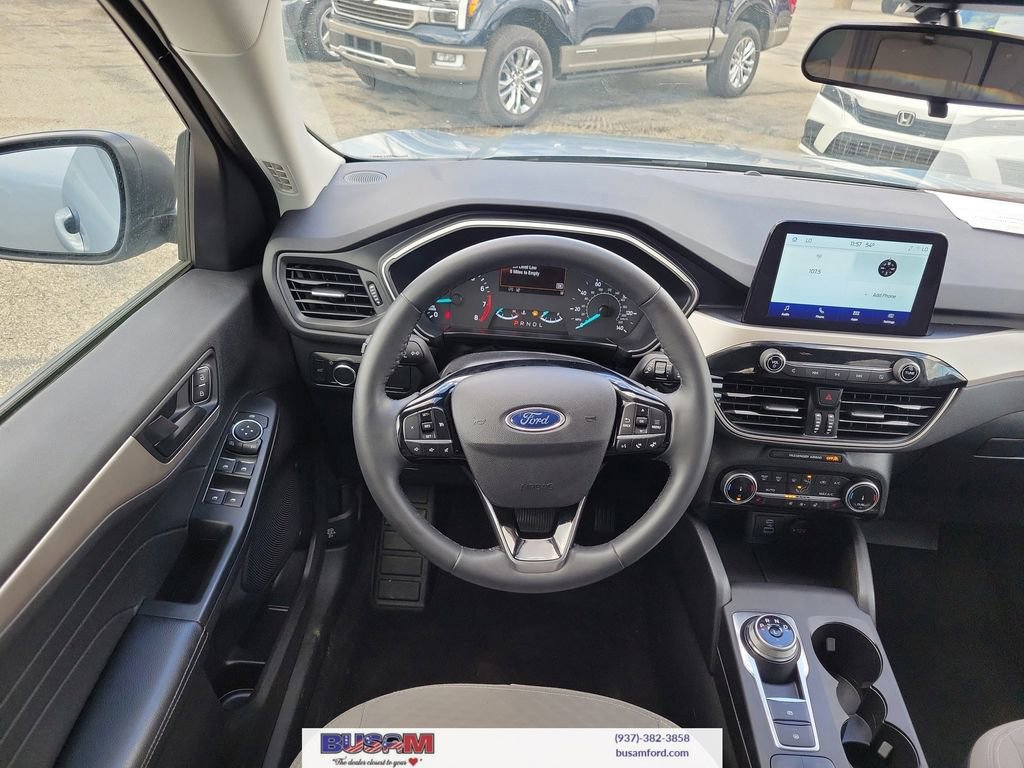 Used 2022 Ford Escape SE w/ Convenience Package FWD image 9