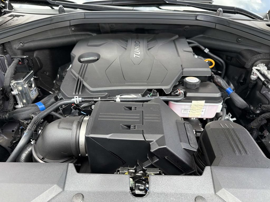 New 2026 Genesis GV70 2.5T Advanced AWD/4WD image 12