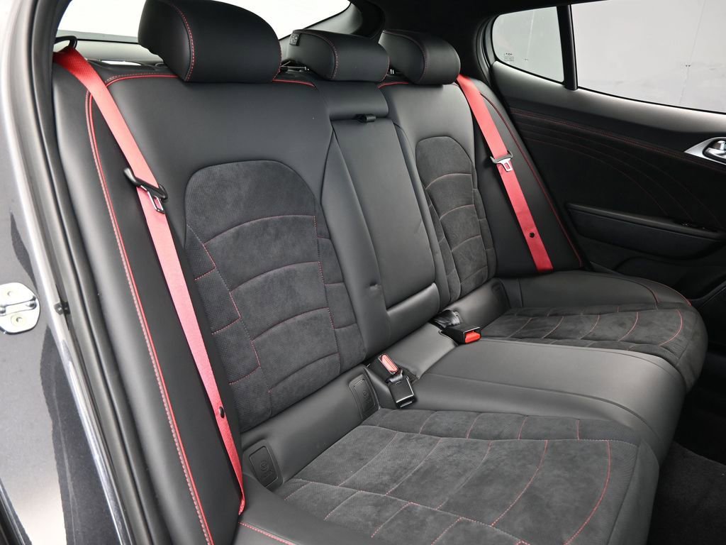 Used 2023 Kia Stinger GT2 image 47