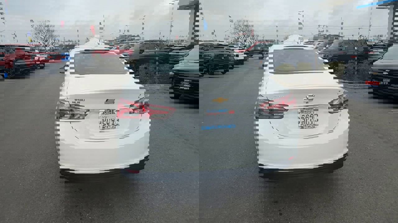 Used 2022 Chevrolet Malibu LT image 6