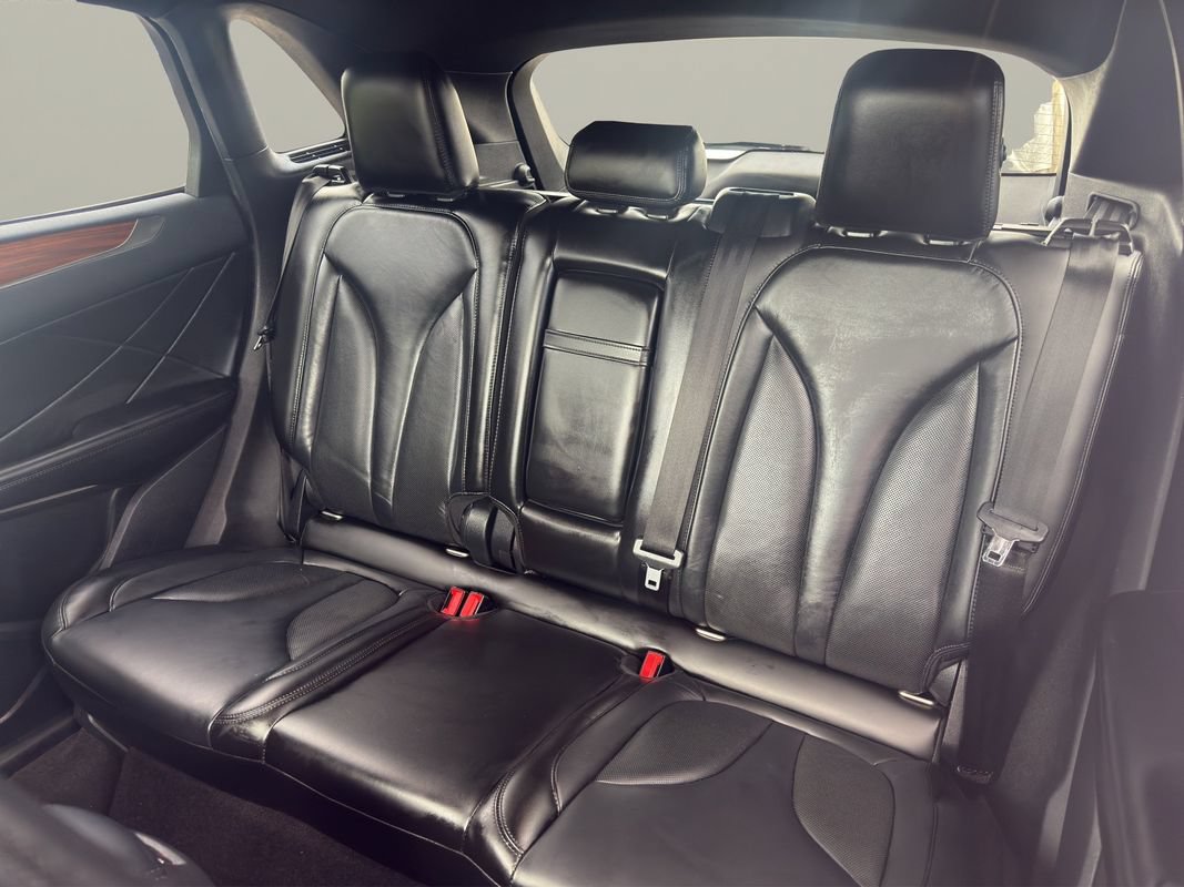 Used 2019 Lincoln MKC Select w/ Select Plus Package AWD/4WD image 12
