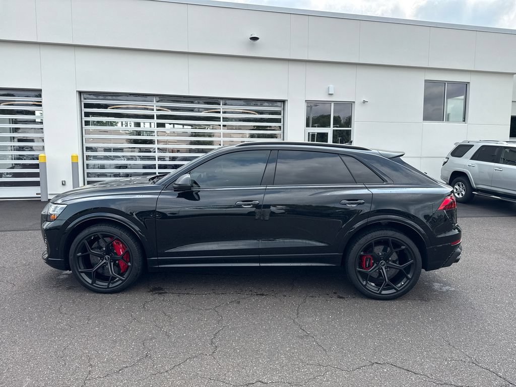 Used 2025 Audi RS Q8 performance AWD/4WD image 2