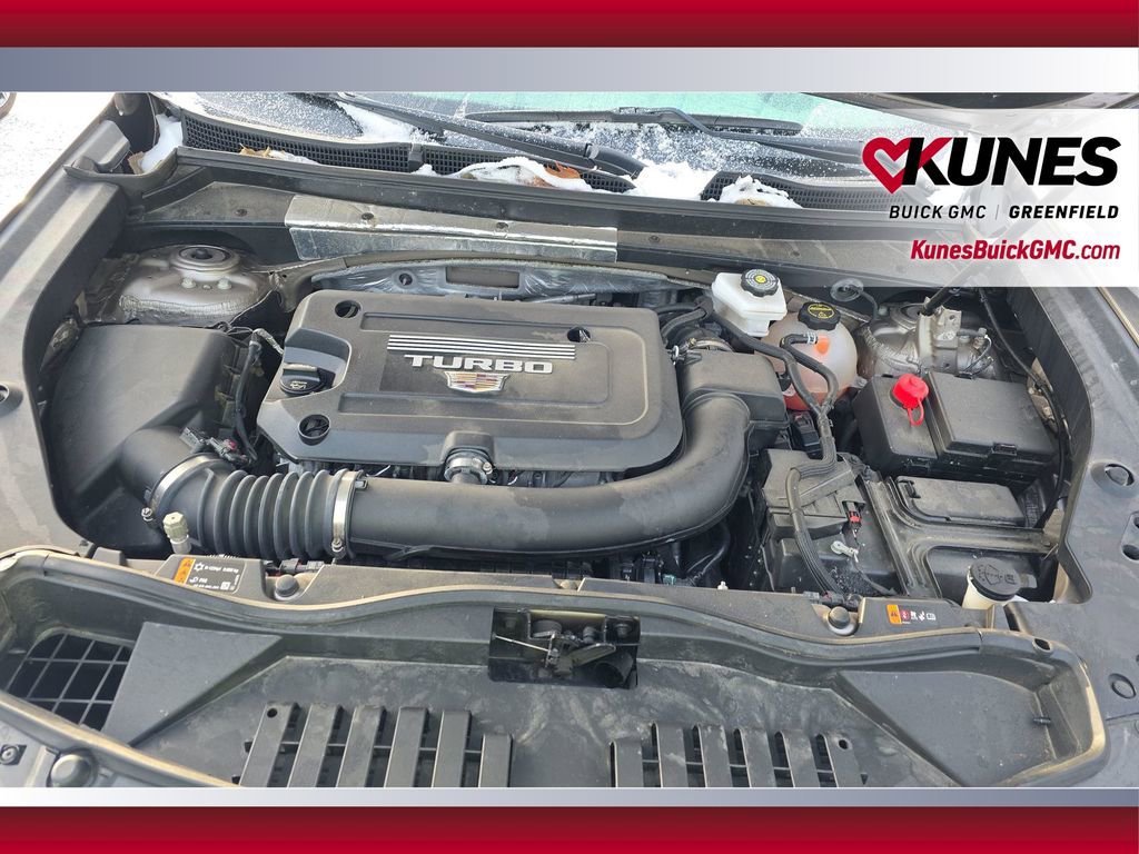 Used 2025 Cadillac XT4 Premium Luxury image 28