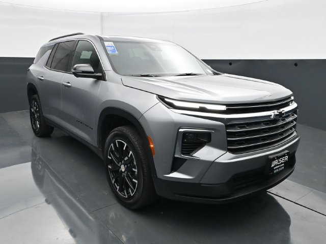 Used 2026 Chevrolet Traverse LT w/ Sun and Wheel Package AWD/4WD image 11