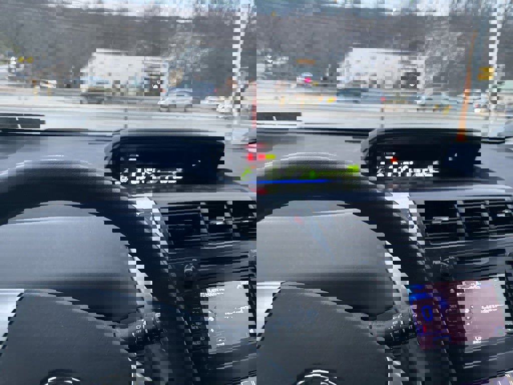 Used 2013 Toyota Prius V Two image 5