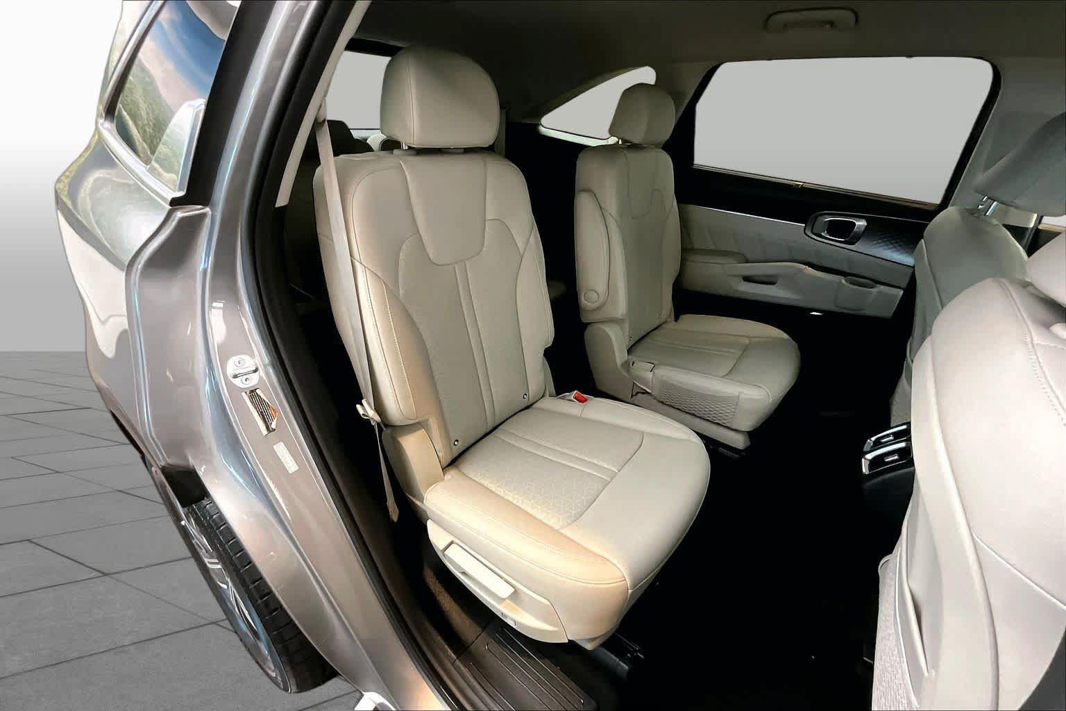 Used 2023 Kia Sorento SX Prestige AWD/4WD image 19