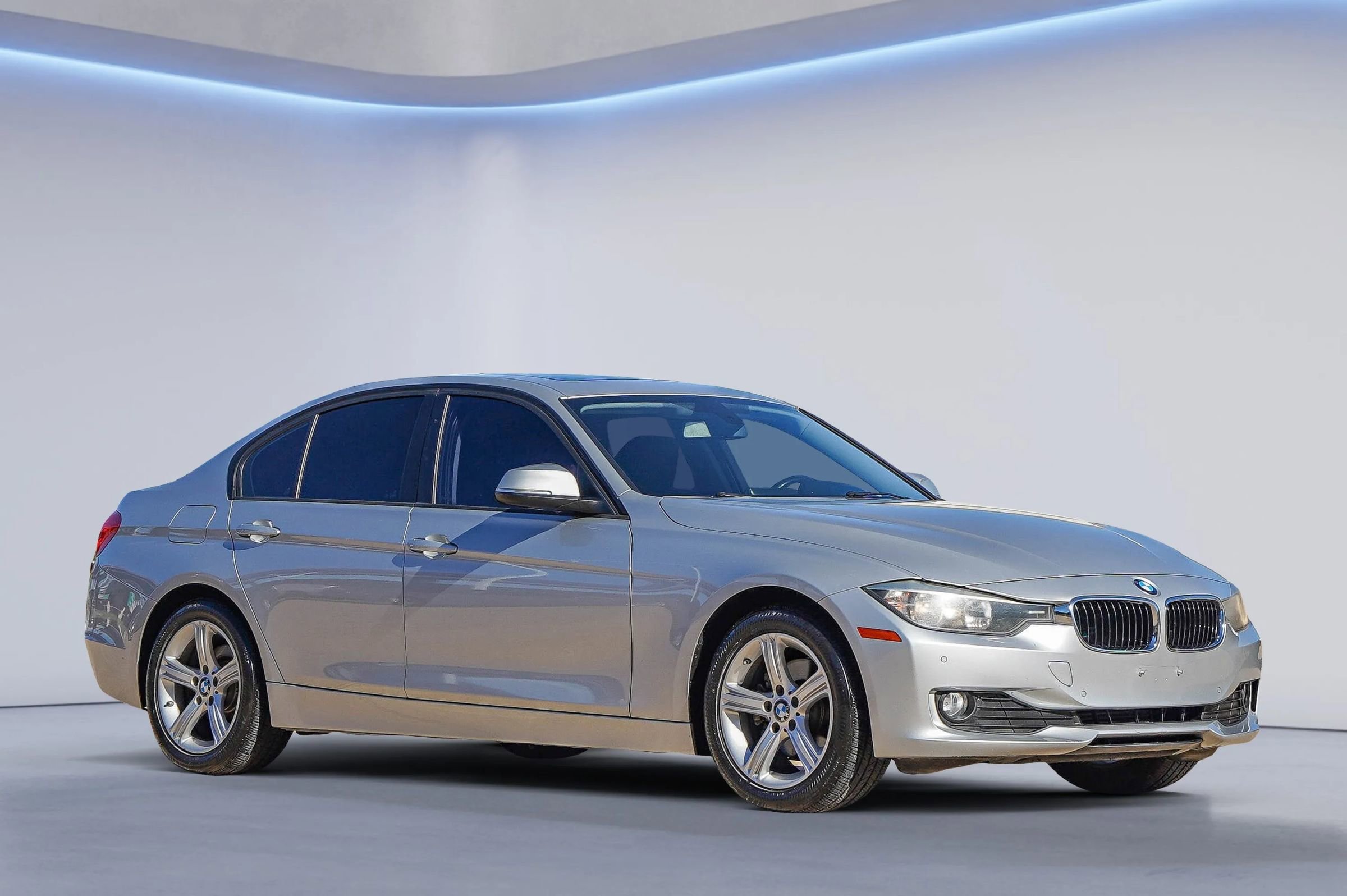 Used 2014 BMW 320i Sedan RWD image 9