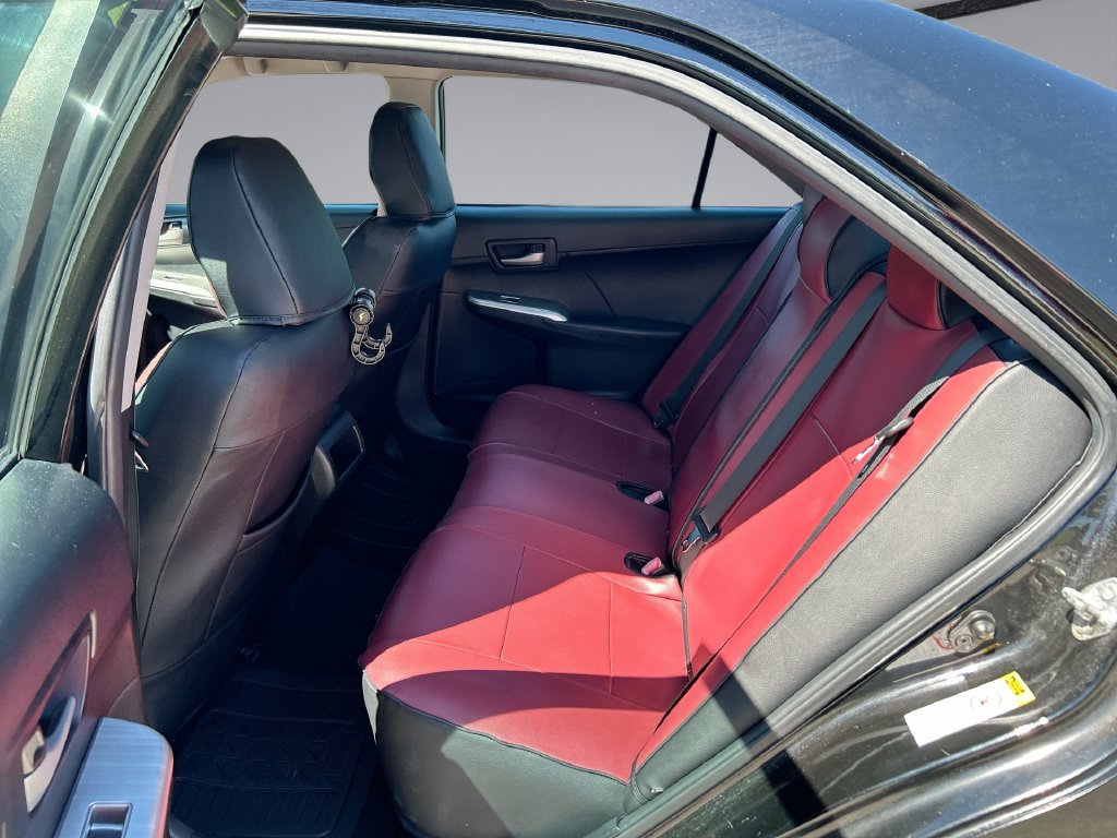 Used 2014 Toyota Camry SE FWD image 26