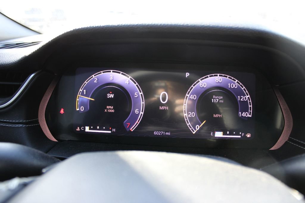 Used 2023 Jeep Grand Cherokee L Laredo image 36