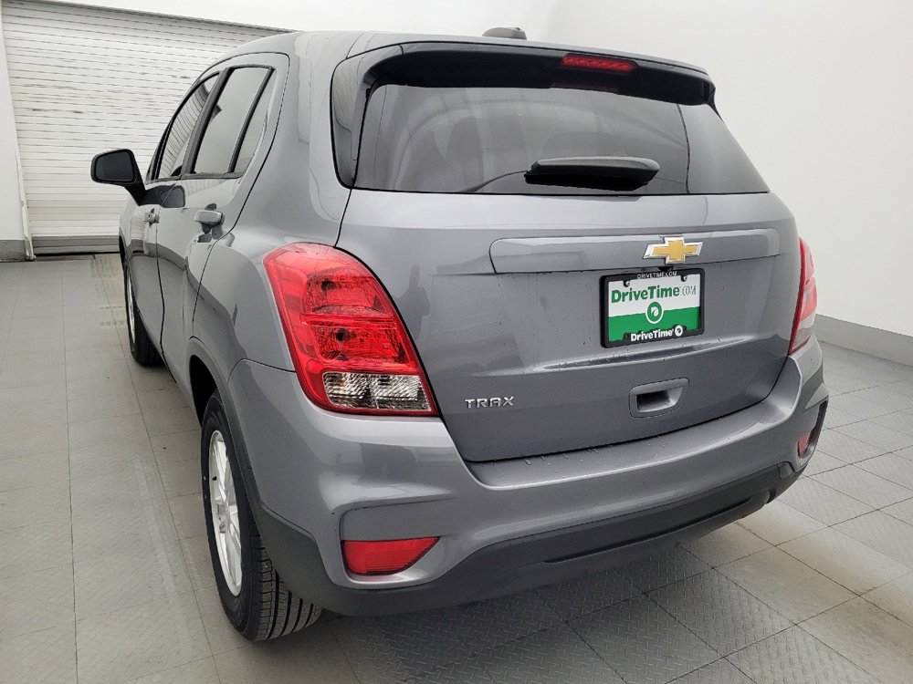 Used 2020 Chevrolet Trax LS w/ Tint and Cruise Package FWD image 5